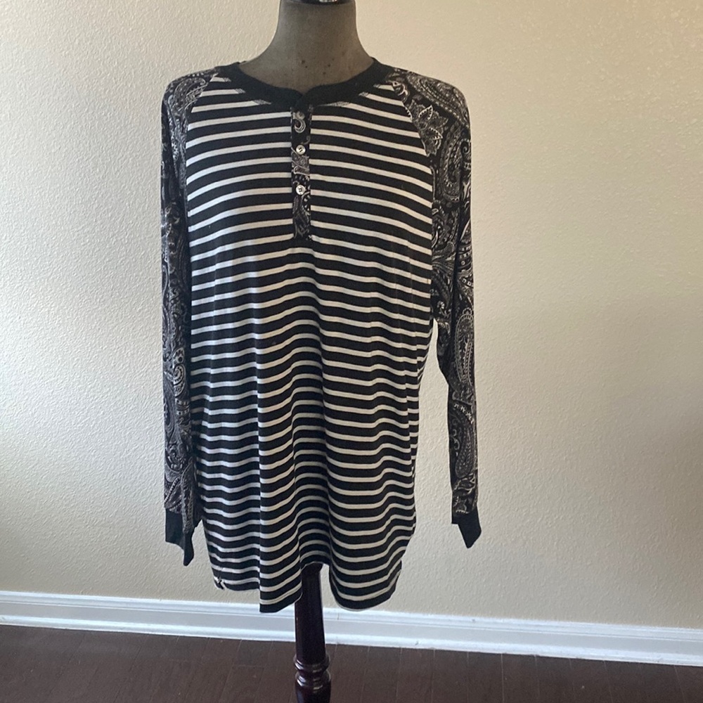 Lularoe Long Sleeved Mark Size xl